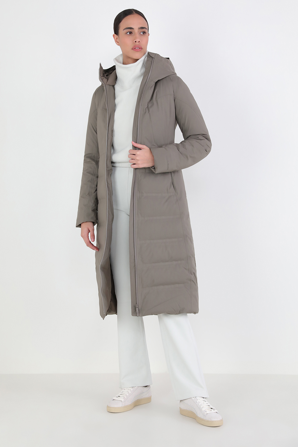 תמונת כל הלוק של StretchSeal Sleet Street Long Jacket LULULEMON